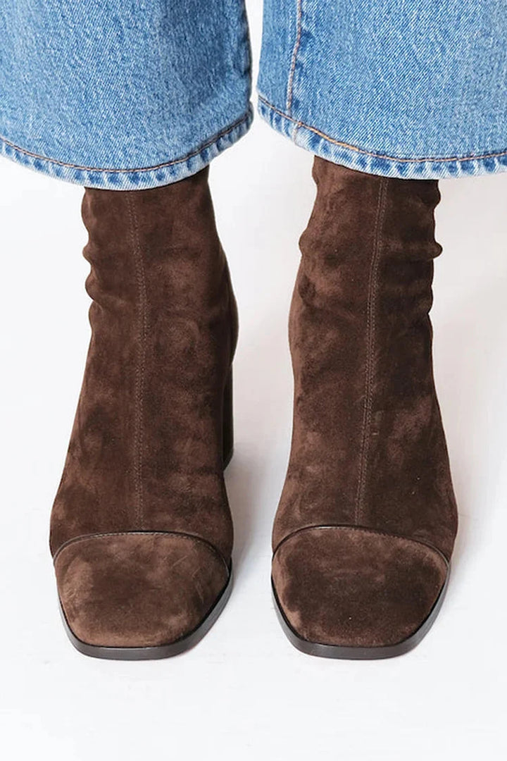 Vera Edge Heeled Boots