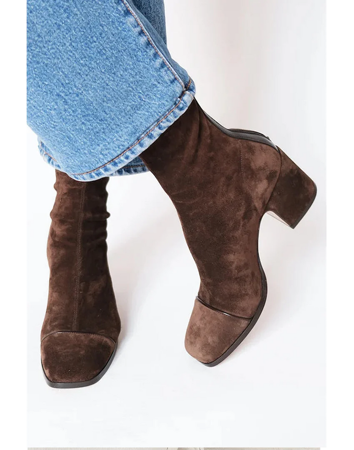 Vera Edge Heeled Boots